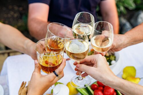 A guide to boozy (and booze-free) beverages