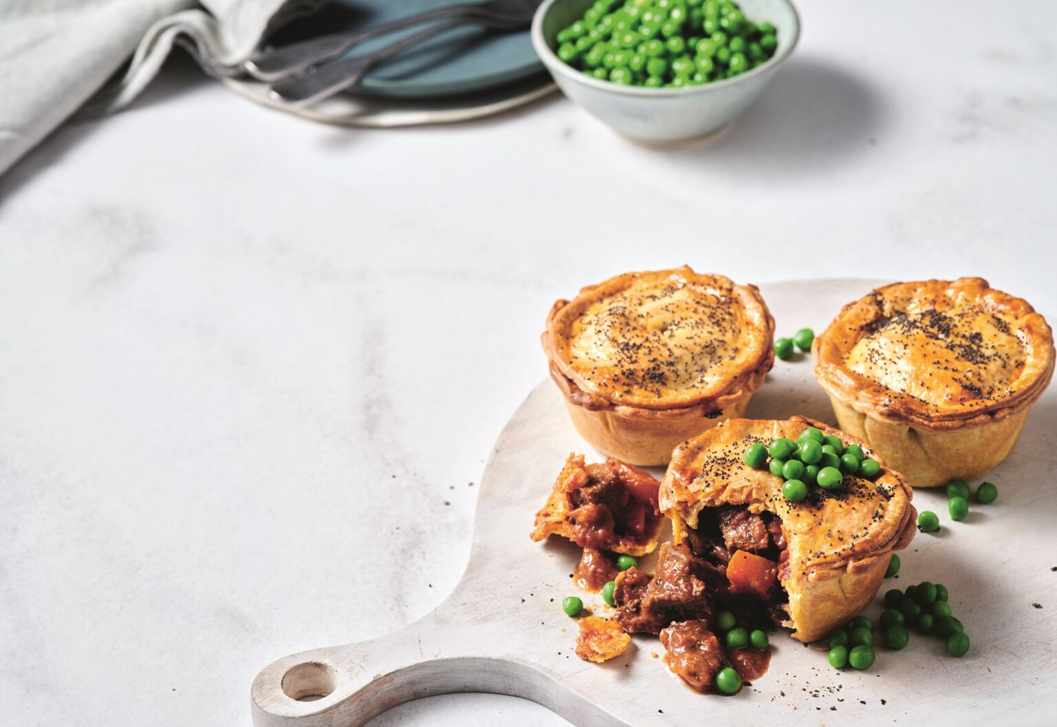 Chunky beef and onion pie
