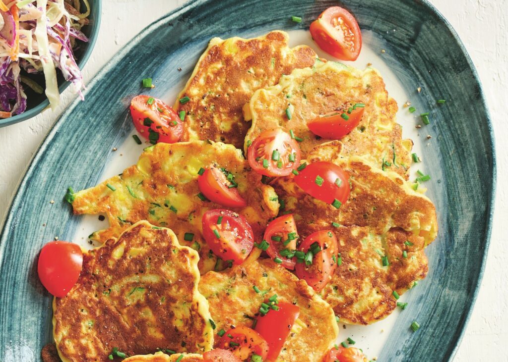 Corn and zucchini fritters with tomatoes Corn and zucchini fritters