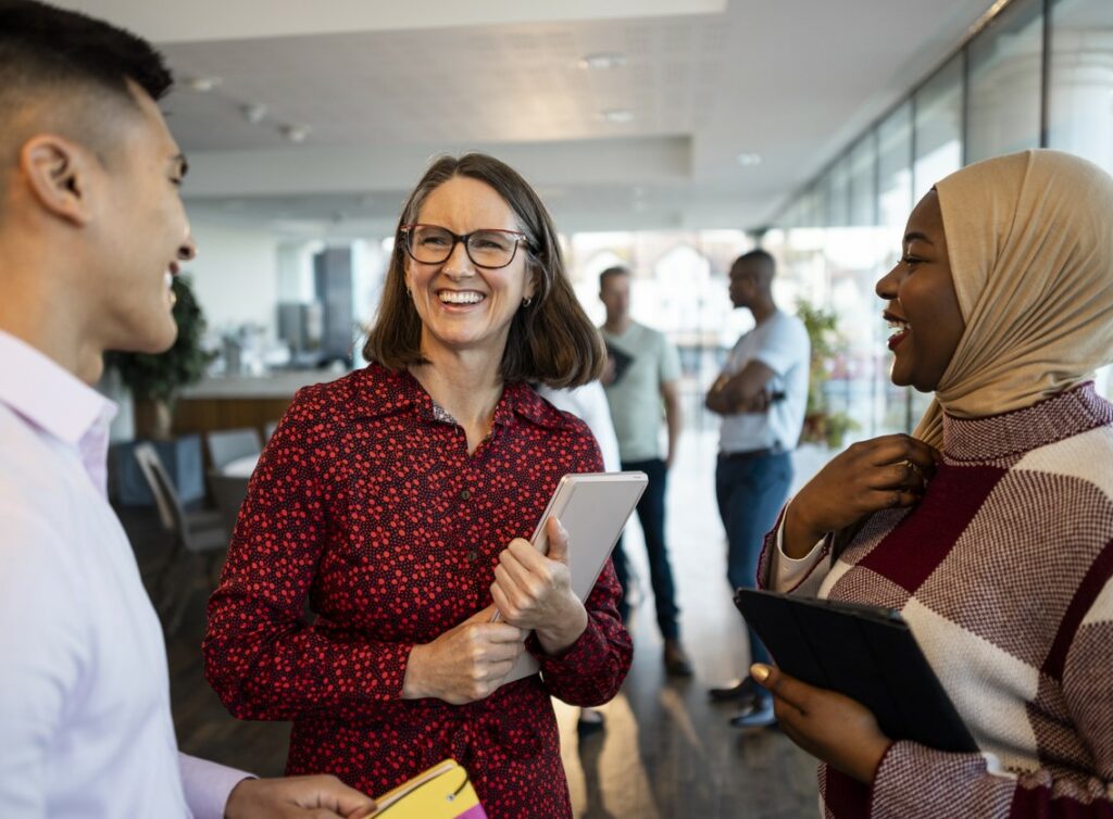 11 tips to set healthy boundaries at work