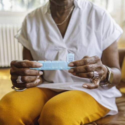 For people with chronic pain, flexible thinking and persistence can protect wellbeing