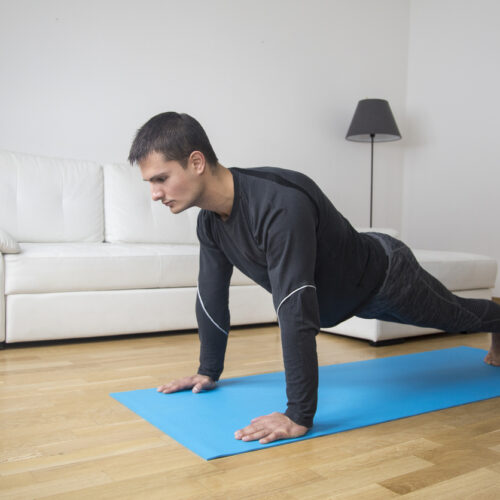 Want the health benefits of strength training but not keen on the gym? Try ‘exercise snacking’