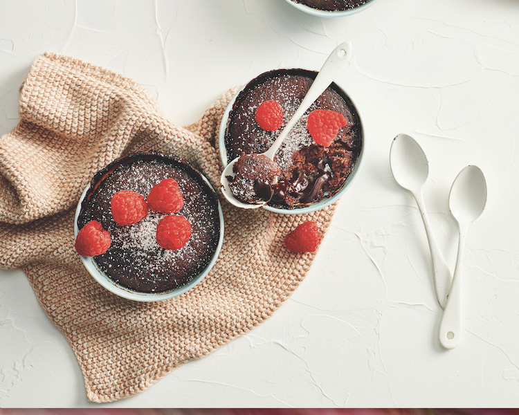 Chocolate self-saucing puddings Chocolate self-saucing puddings