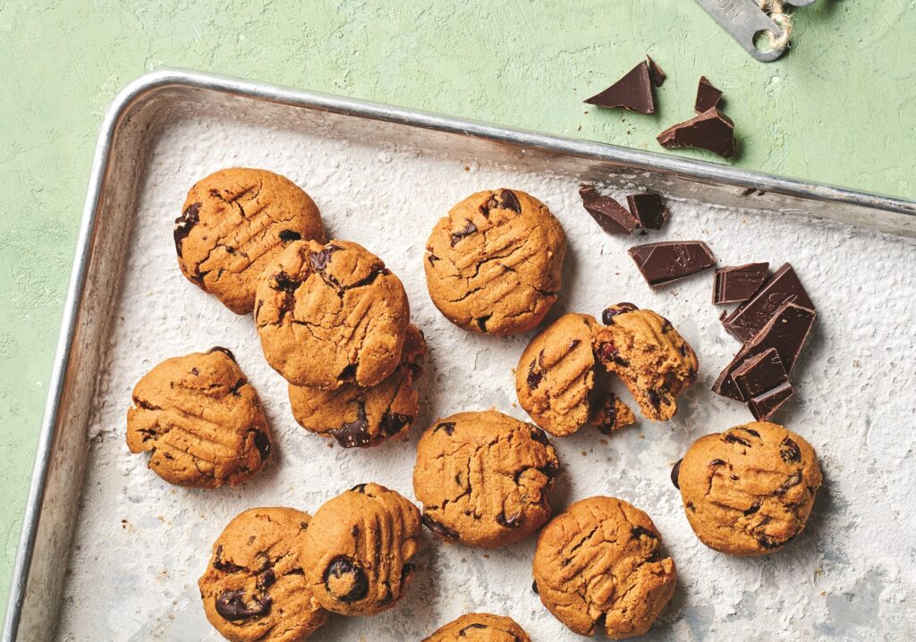 Chewy nut butter cookies 