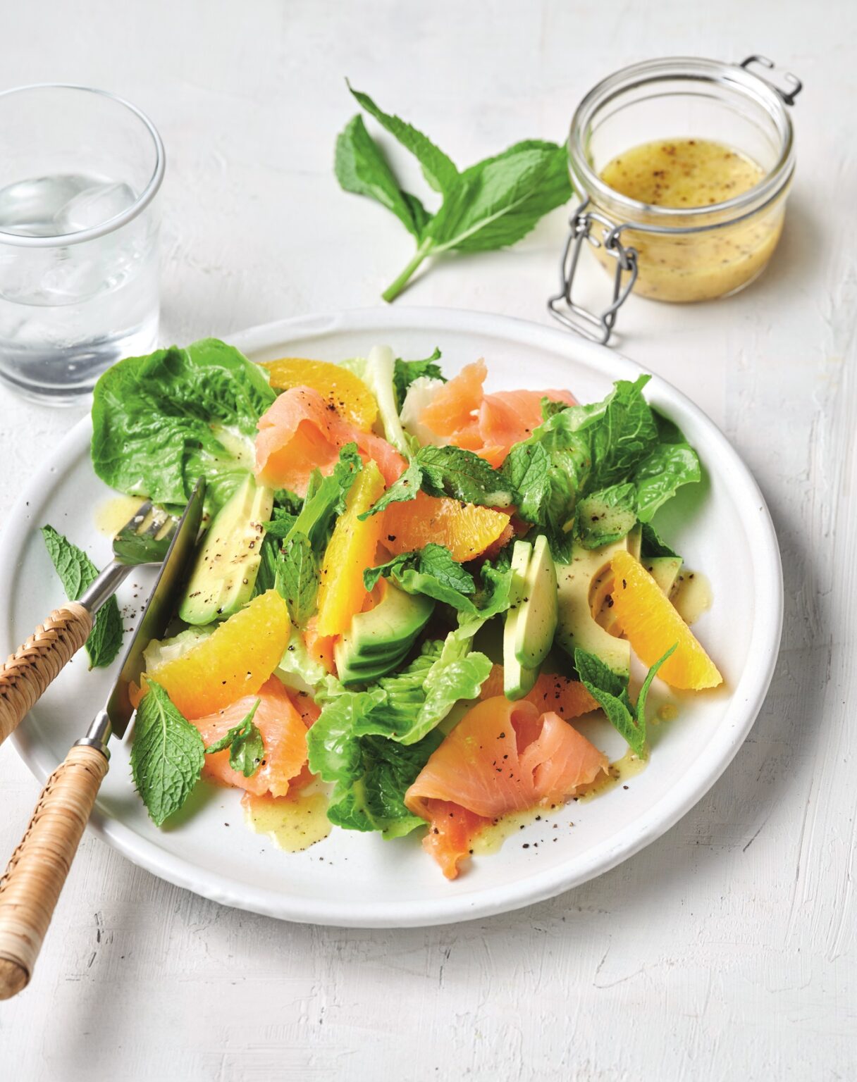 Smoked salmon, orange and avocado salad