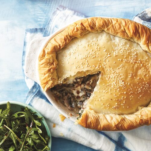 Creamy mushroom and lentil filo pie
