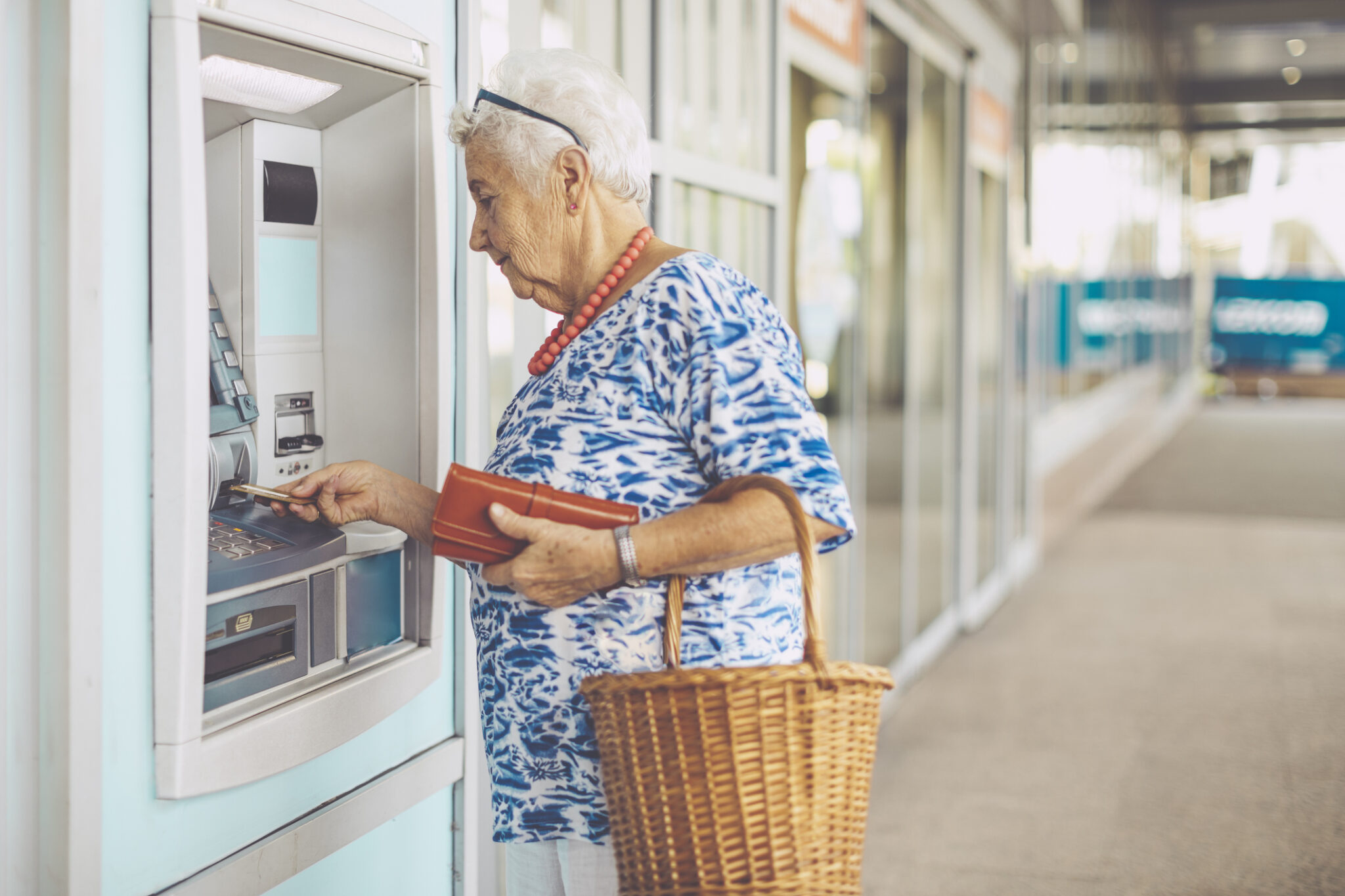 10 simple ways to improve your financial wellbeing