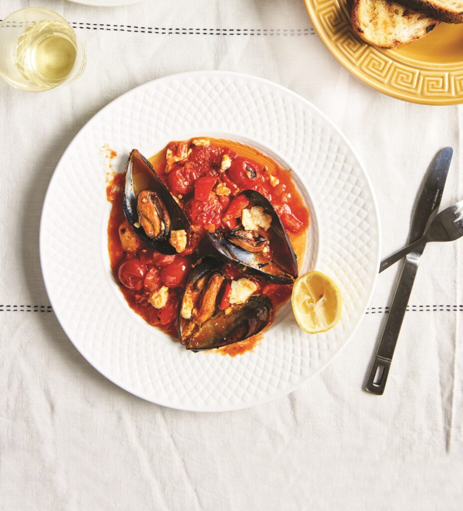 Mussel saganaki with red peppers (capsicum) Mussel Saganaki with Red Peppers