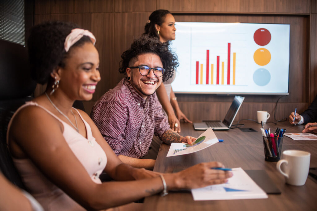 Monitoring without micromanaging: how to find the right balance at work